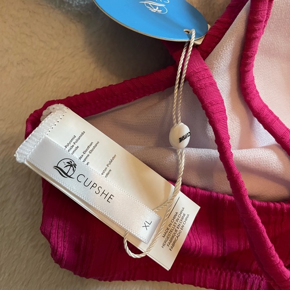 BNWT, Cupshe, fuchsia ruffle bikini top, XL, BRAND NEW - Picture 5 of 5